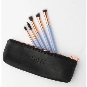 Luxie New Blue Wonderlust 5 Piece Blending Shading Brow Lash Brush Set & Bag